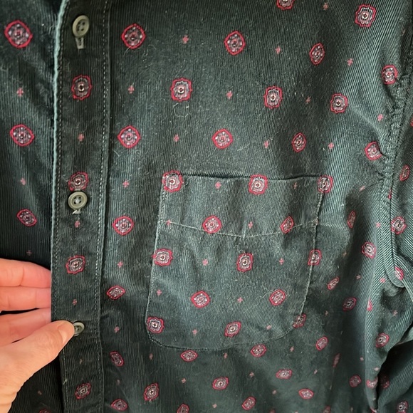 American Eagle Corduroy Buttonup Shirt Size XL Hunter Green Classic Fit Academia - Picture 5 of 7